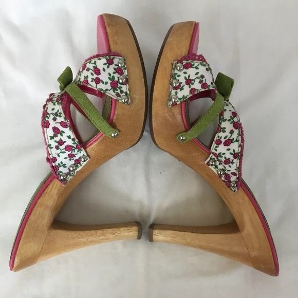 SOLD Steve Madden Luck II Floral Platform Sandals - Picture 5 of 8